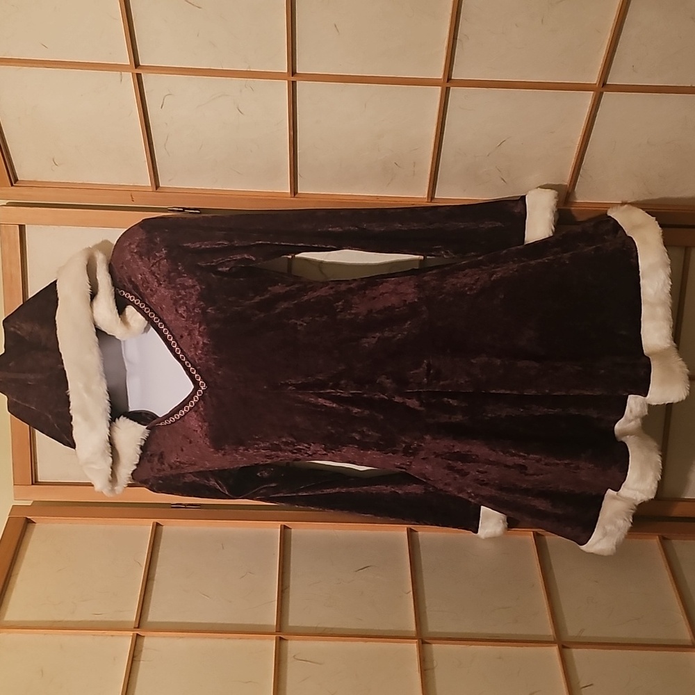 Women Brown/White Eskimo Kisses Halloween Hoodie Dress Costume One Sz Fits Most